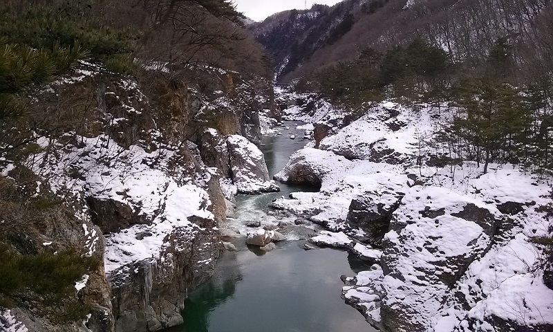 冬の龍王峡散策の旅 おすすめ一人旅の宿 R